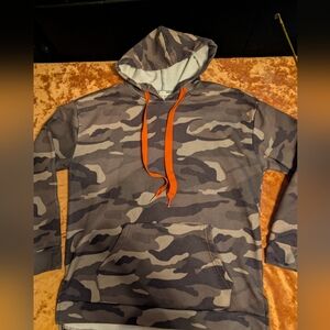 Camouflage Pullover Hoodie with Orange Drawstrings And Large Pocket